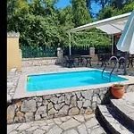 Dasia Apartments